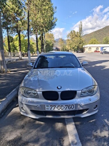 BMW 120 2006, 219,276 km - 2.0 л - Qax
