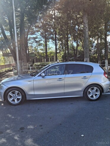 BMW 120 2006, 219,276 km - 2.0 л - Qax