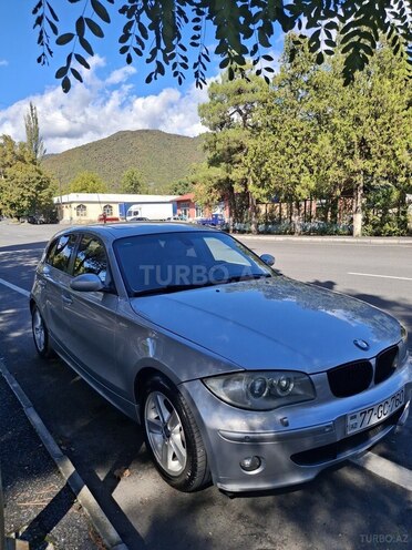 BMW 120 2006, 219,276 km - 2.0 л - Qax