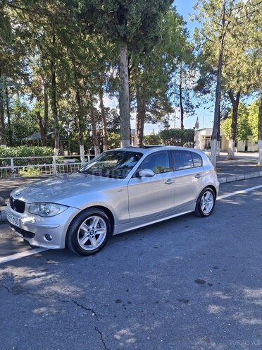 BMW 120 2006, 219,276 km - 2.0 л - Qax
