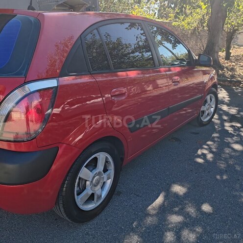 Kia Rio 2005, 333,544 km - 1.6 л - Şəki