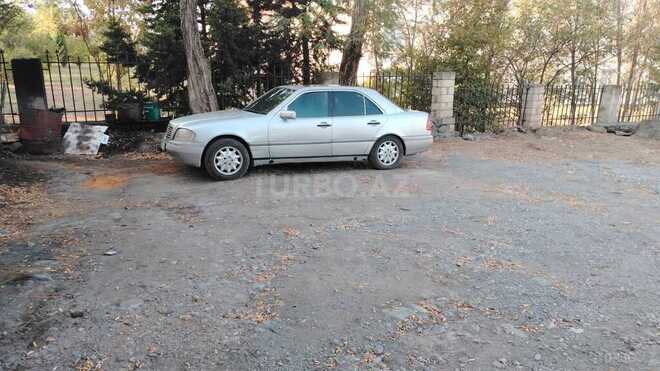Mercedes C 250 1993, 920,000 km - 2.5 л - Şəki