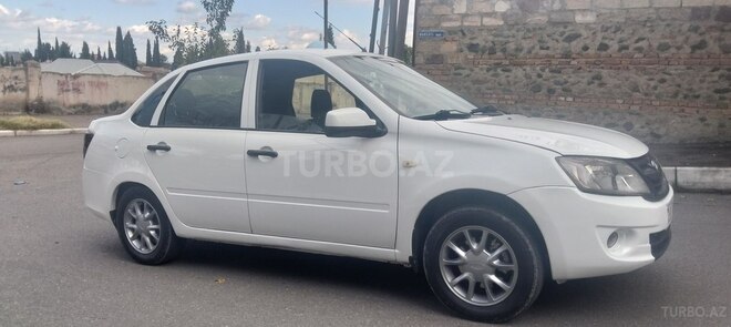 LADA (VAZ) Granta 2013, 250,000 km - 1.6 l - Gəncə