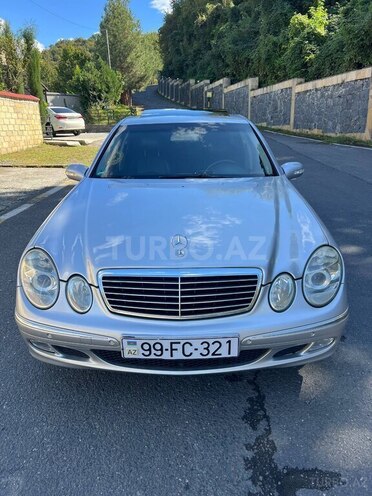 Mercedes E 240 2004, 300,000 km - 2.6 л - Balakən