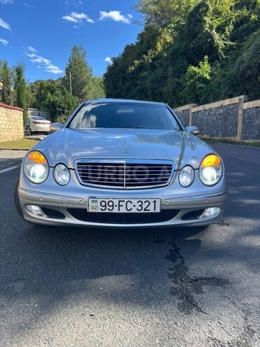 Mercedes E 240 2004, 300,000 km - 2.6 л - Balakən