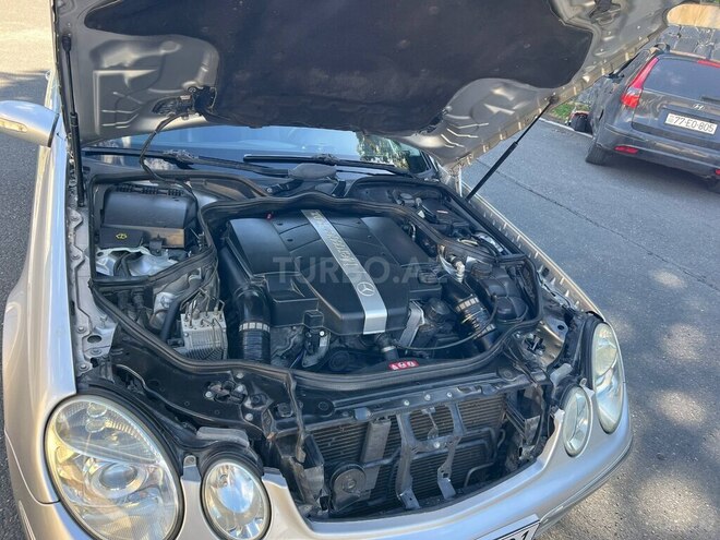 Mercedes E 240 2004, 300,000 km - 2.6 л - Balakən