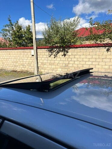 Mercedes E 240 2004, 300,000 km - 2.6 л - Balakən