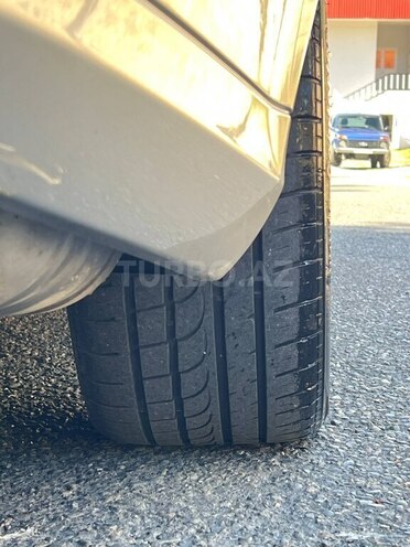 Mercedes E 240 2004, 300,000 km - 2.6 л - Balakən