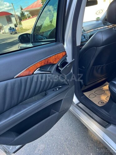 Mercedes E 240 2004, 300,000 km - 2.6 л - Balakən