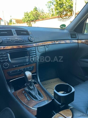 Mercedes E 240 2004, 300,000 km - 2.6 л - Balakən