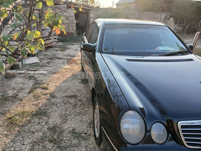 Mercedes E 240 1998, 288,000 km - 2.4 л - Bakı