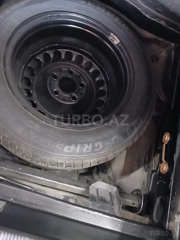 Mercedes E 240 1998, 288,000 km - 2.4 л - Bakı