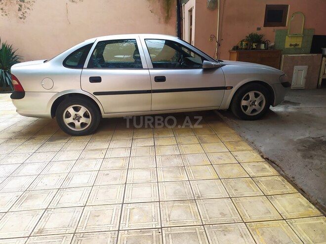 Opel Vectra 1997, 257,720 km - 1.6 л - Gəncə