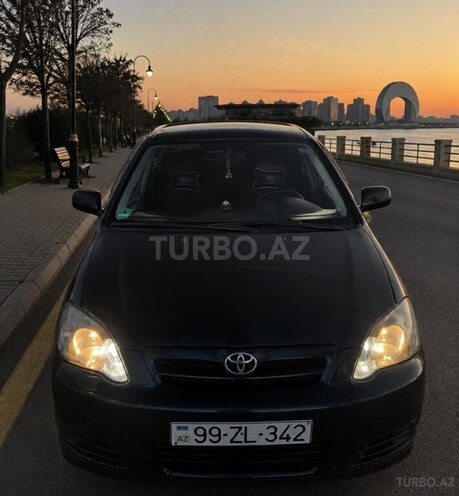 Toyota Corolla 2005, 228,000 km - 1.4 л - Salyan