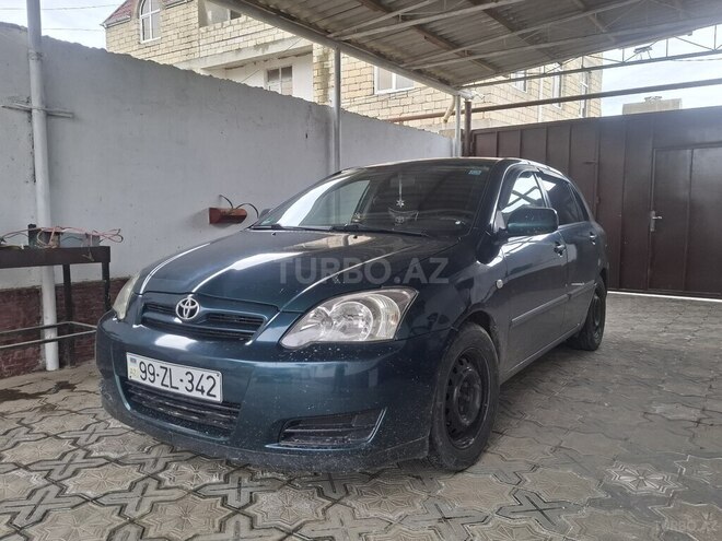 Toyota Corolla 2005, 228,000 km - 1.4 л - Salyan