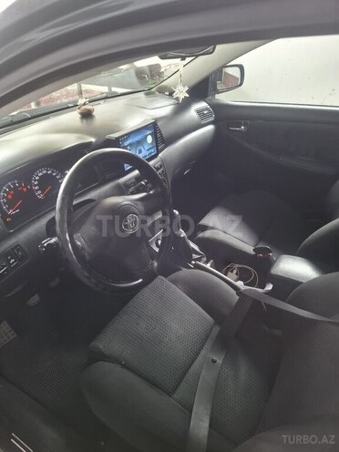 Toyota Corolla 2005, 228,000 km - 1.4 л - Salyan