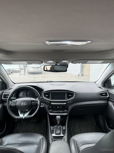 Hyundai IONIQ 2018, 180,000 km - 1.6 л - Bakı