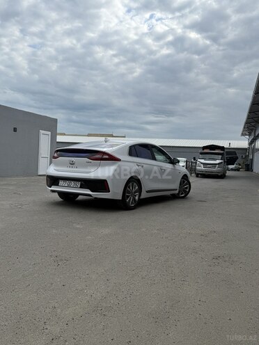 Hyundai IONIQ 2018, 180,000 km - 1.6 л - Bakı