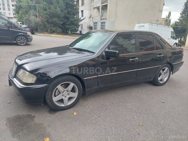 Mercedes C 220 2000, 387,000 km - 2.2 л - Bakı