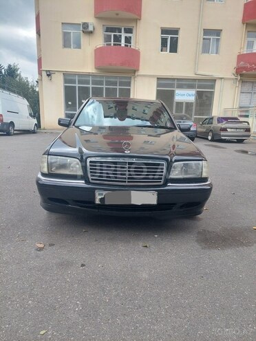Mercedes C 220 2000, 387,000 km - 2.2 л - Bakı