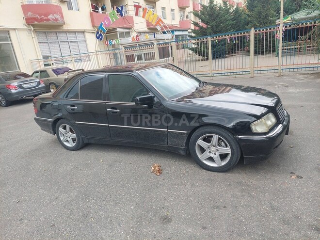 Mercedes C 220 2000, 387,000 km - 2.2 л - Bakı