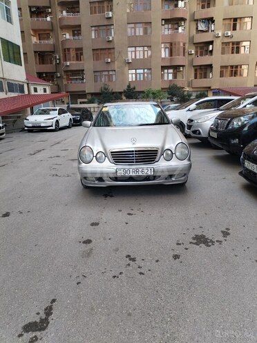 Mercedes E 220 1999, 560,000 km - 2.2 л - Ağcabədi