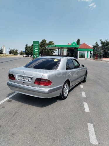 Mercedes E 220 1999, 560,000 km - 2.2 л - Ağcabədi