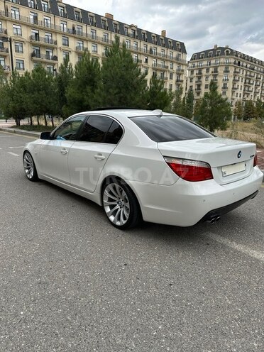 BMW 530 2009, 320,000 km - 3.0 л - Bakı