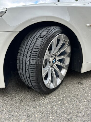 BMW 530 2009, 320,000 km - 3.0 л - Bakı