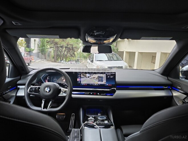 BMW 530 2025, 12,700 km - 2.0 л - Bakı