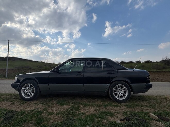 Mercedes 190 1991, 355,000 km - 2.0 л - Yardımlı