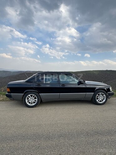 Mercedes 190 1991, 355,000 km - 2.0 л - Yardımlı