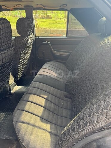 Mercedes 190 1991, 355,000 km - 2.0 л - Yardımlı