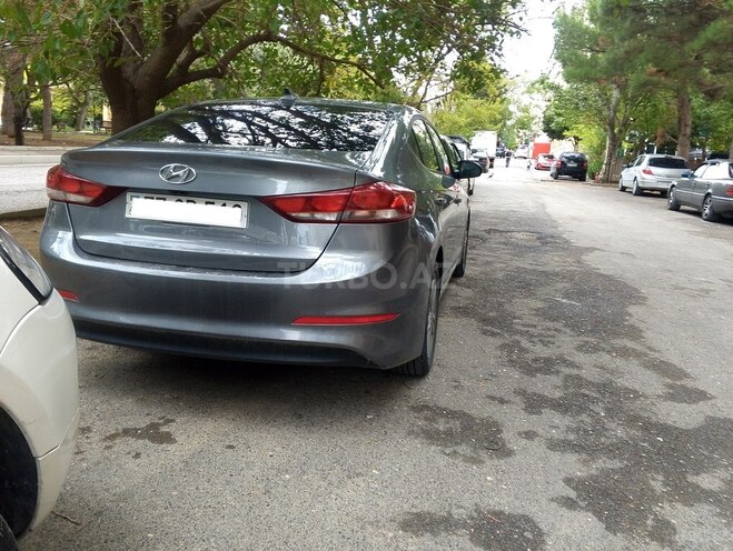 Hyundai Elantra 2017, 165,217 km - 2.0 л - Bakı