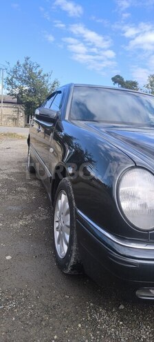 Mercedes E 230 1996, 406,205 km - 2.3 л - Şəmkir