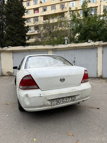 Nissan Sunny 2010, 330,000 km - 1.6 л - Bakı