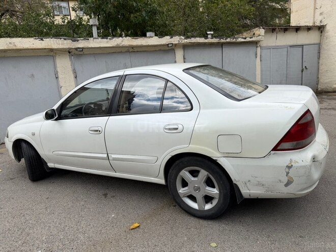 Nissan Sunny 2010, 330,000 km - 1.6 л - Bakı