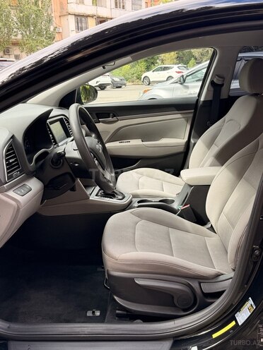 Hyundai Elantra 2018, 96,000 km - 2.0 л - Bakı
