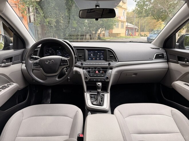 Hyundai Elantra 2018, 96,000 km - 2.0 л - Bakı