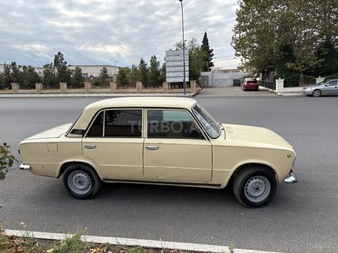 LADA (VAZ) 21011 1985, 160,000 km - 1.3 л - Gəncə