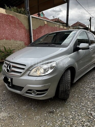 Mercedes B 170 2010, 110,000 km - 1.7 л - Bakı