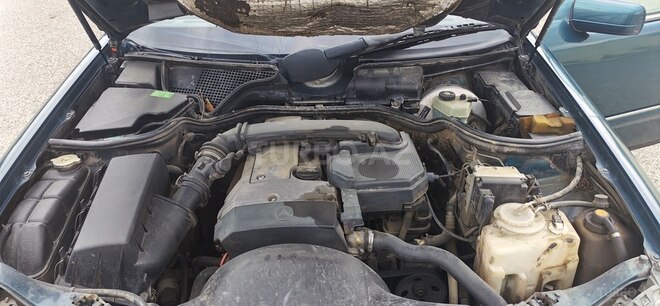 Mercedes E 200 1997, 274,555 km - 2.0 л - Sumqayıt