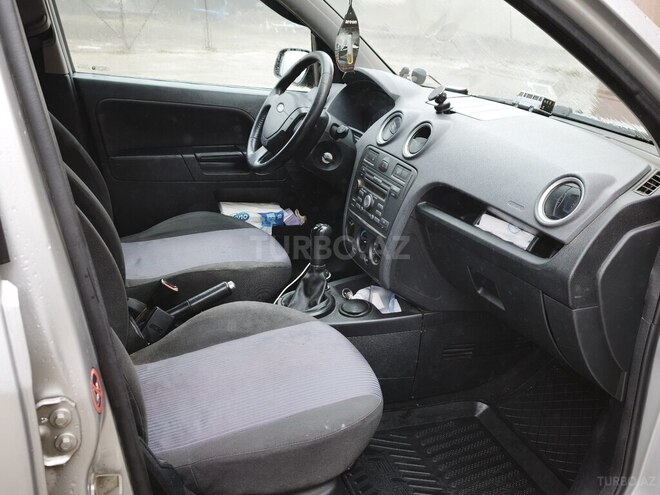 Ford Fusion 2006, 533,000 km - 1.4 л - Lerik