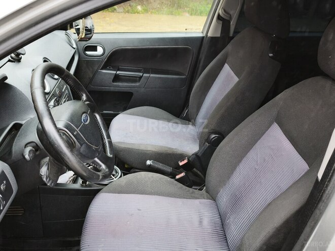 Ford Fusion 2006, 533,000 km - 1.4 л - Lerik
