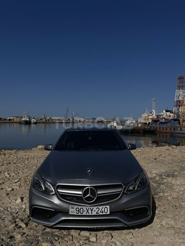 Mercedes E 220 2013, 256,000 km - 2.1 л - Bakı