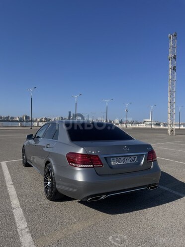 Mercedes E 220 2013, 256,000 km - 2.1 л - Bakı