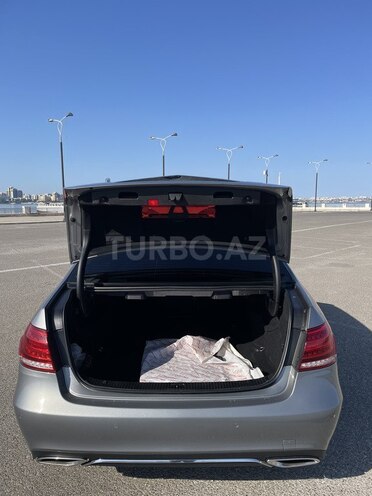 Mercedes E 220 2013, 256,000 km - 2.1 л - Bakı