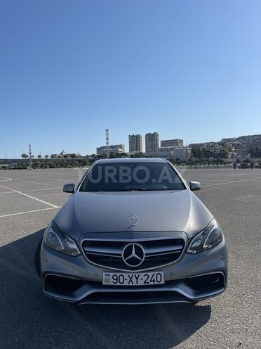 Mercedes E 220 2013, 256,000 km - 2.1 л - Bakı