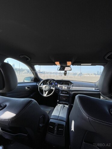 Mercedes E 220 2013, 256,000 km - 2.1 л - Bakı