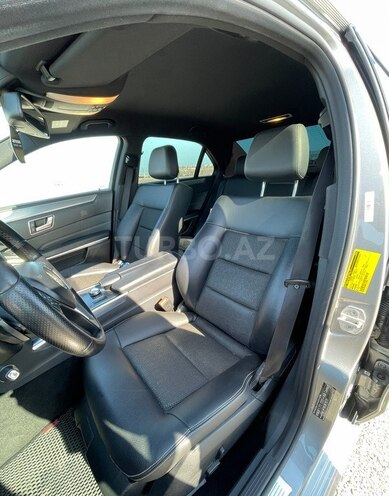 Mercedes E 220 2013, 256,000 km - 2.1 л - Bakı